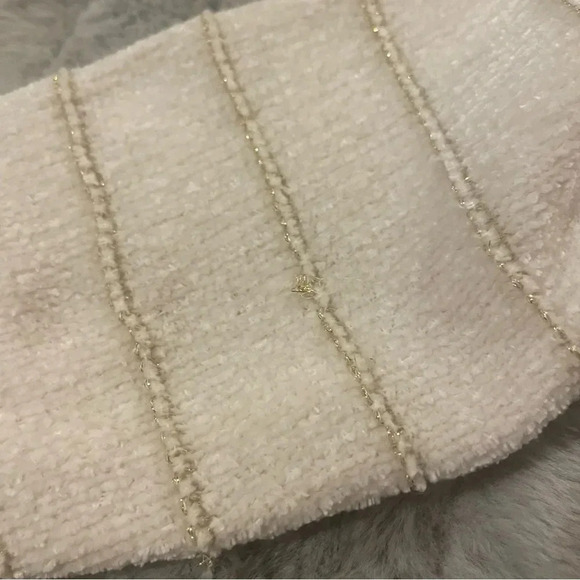 DKNY Sweater Set - Picture 5 of 7